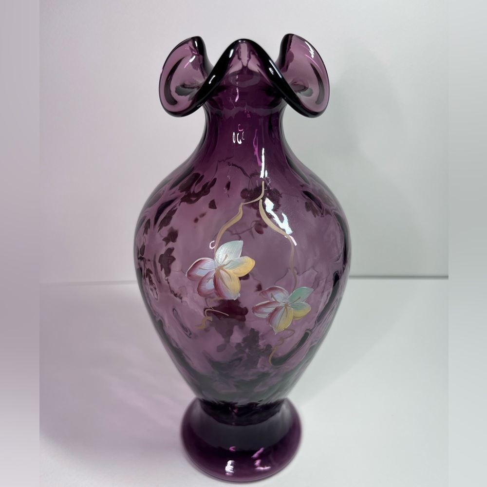Vintage Fenton Plum Amethyst Diamond Optic Vase Hand Painted Grapes J Cunningham